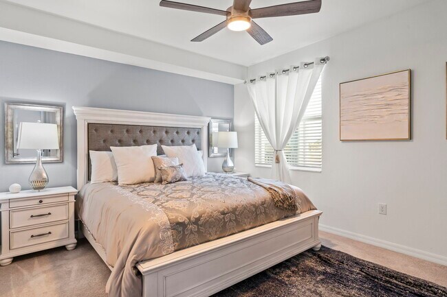 Building Photo - 12140 Wellen Golf St