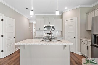 Building Photo - 70 Vining Way