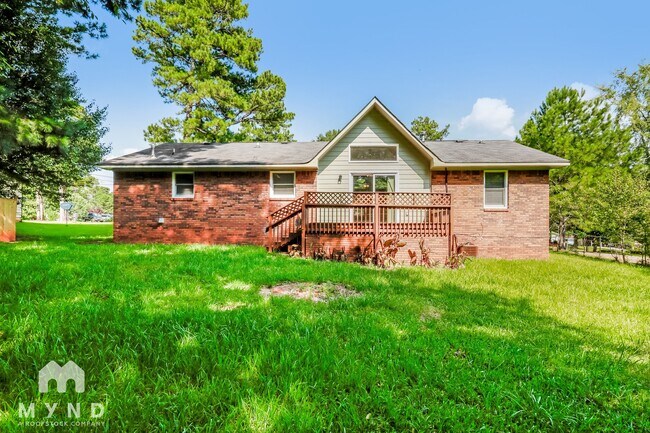 Building Photo - 65 Mountain View Cir