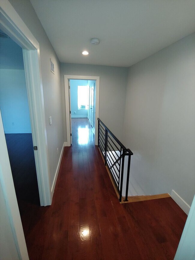 Building Photo - Grays Ferry-Modern South Philadelphia