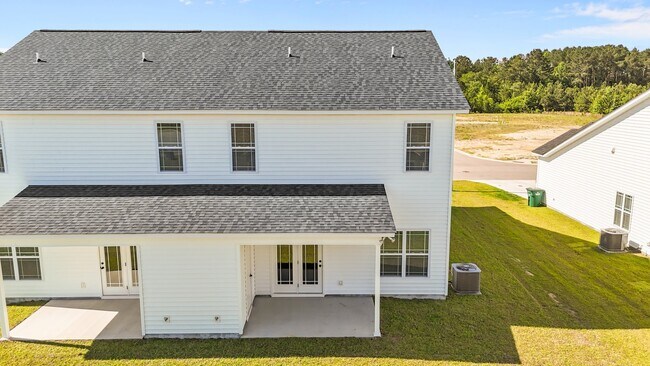 Building Photo - 4400 Laurel Rdg Dr