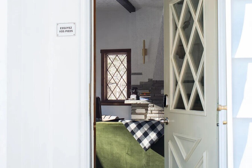 Building Photo - 30 Ford Rd