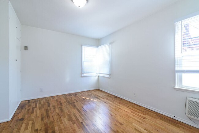 Building Photo - 10474 Eastborne Ave