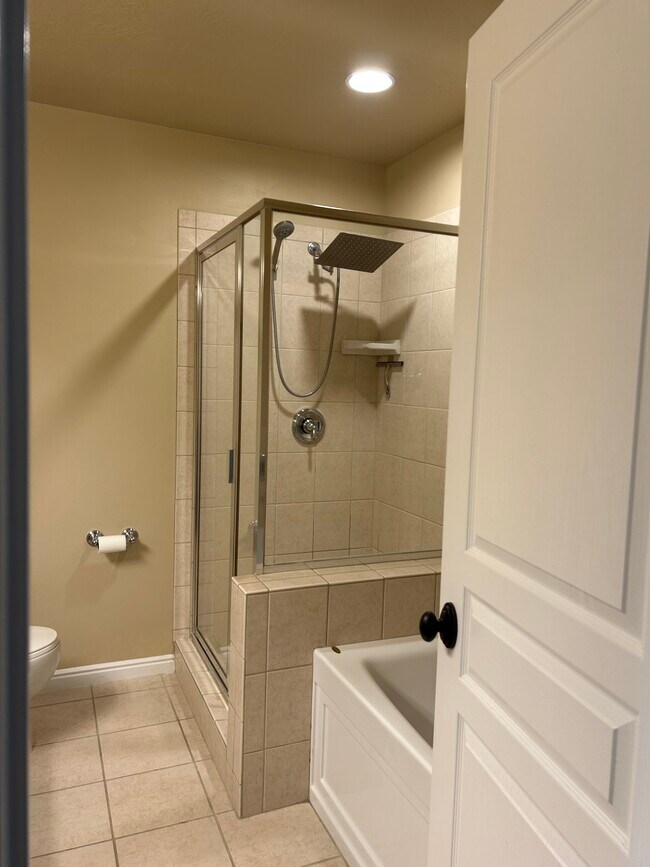 Building Photo - 114 W 3240 N