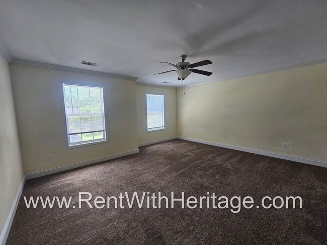 Building Photo - Gorgeous 3Bd / 2Ba Immaculate Townhome / U...
