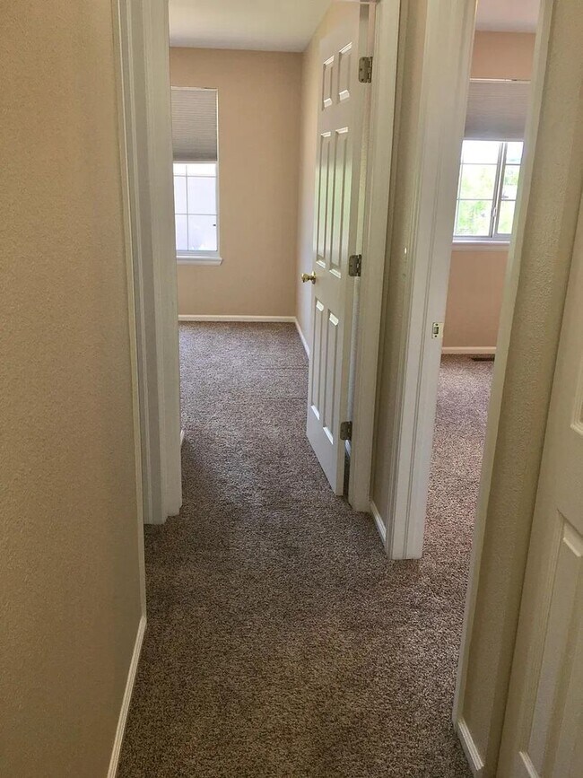 Building Photo - Beautiful 3-Bedroom Home in Rock Creek