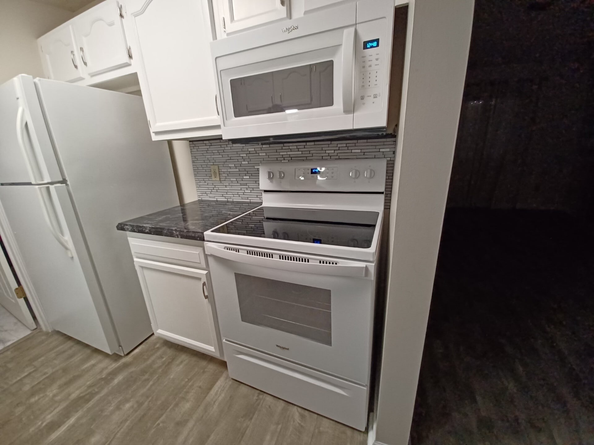 Kitchen - 322 Pere Marquette Dr
