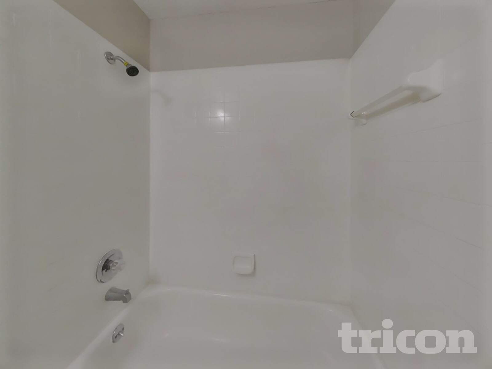 Building Photo - 6615 Laurel Glen Dr