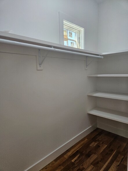 Building Photo - 90 Shrewsbury Ave