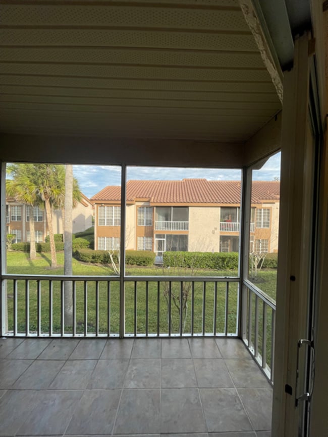 Building Photo - Great 2 Bed 2 Bath Condo