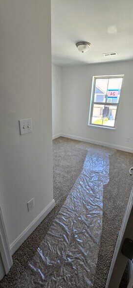 Building Photo - 1606 Mountain Quail Cir