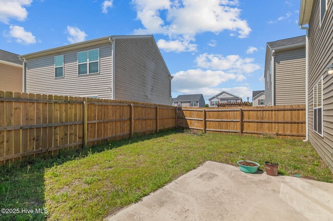 Building Photo - 200 Walton Dr