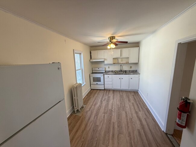 New Floors - 10-2 Russell St
