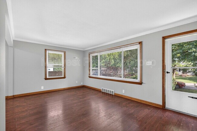 Building Photo - 1427 Attica Dr