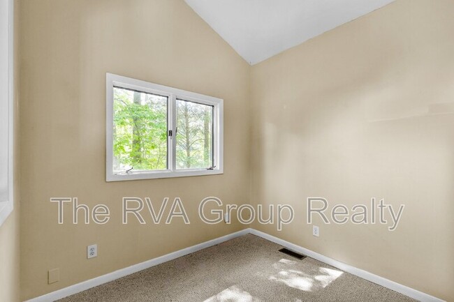 Building Photo - 259 Echo Meadows Rd