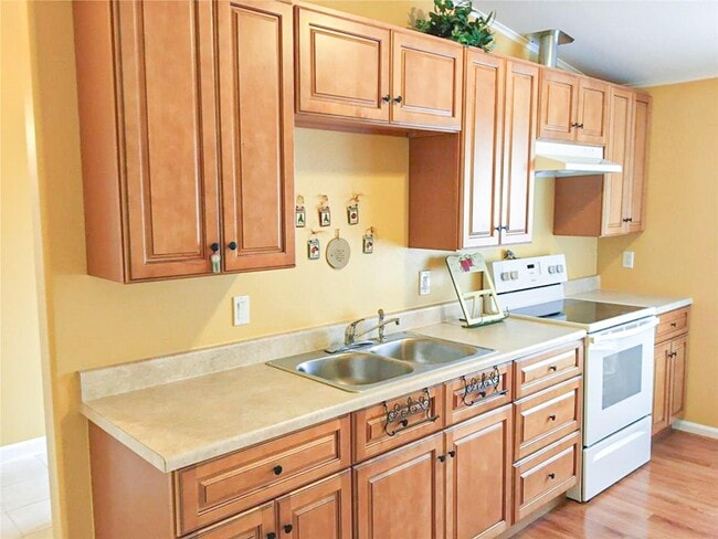 Building Photo - 3118 Trail Loop S