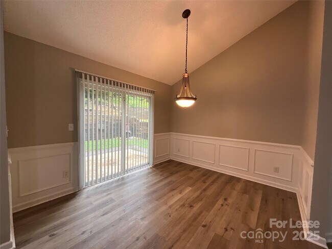 Building Photo - 13703 Shiella Caruth Dr