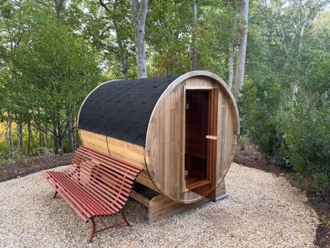 Building Photo - 9 Willow Pond Rd