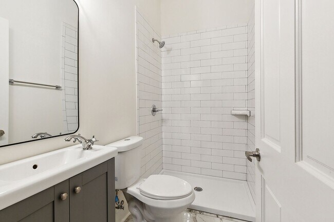 Building Photo - Single Family Modern Elegance in the Heart of Milan, New Orleans