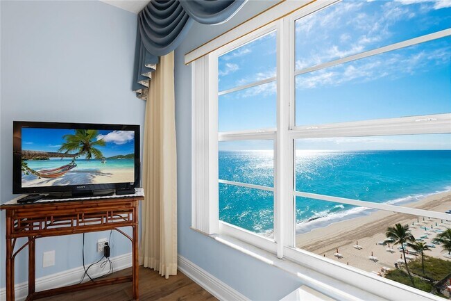 Building Photo - 3850 Galt Ocean Dr