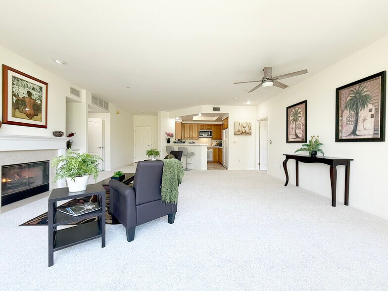 Building Photo - 144 S 3rd St