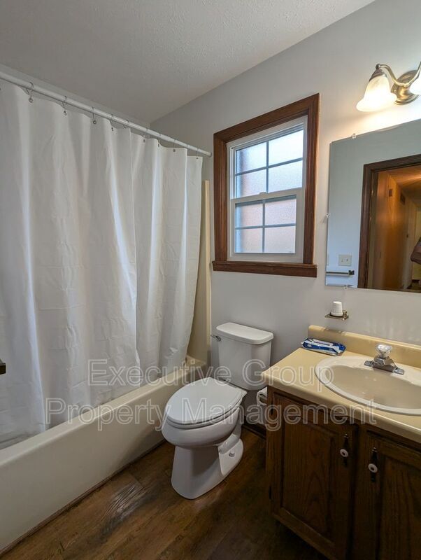 Building Photo - 302 Pigeon Pass Rd