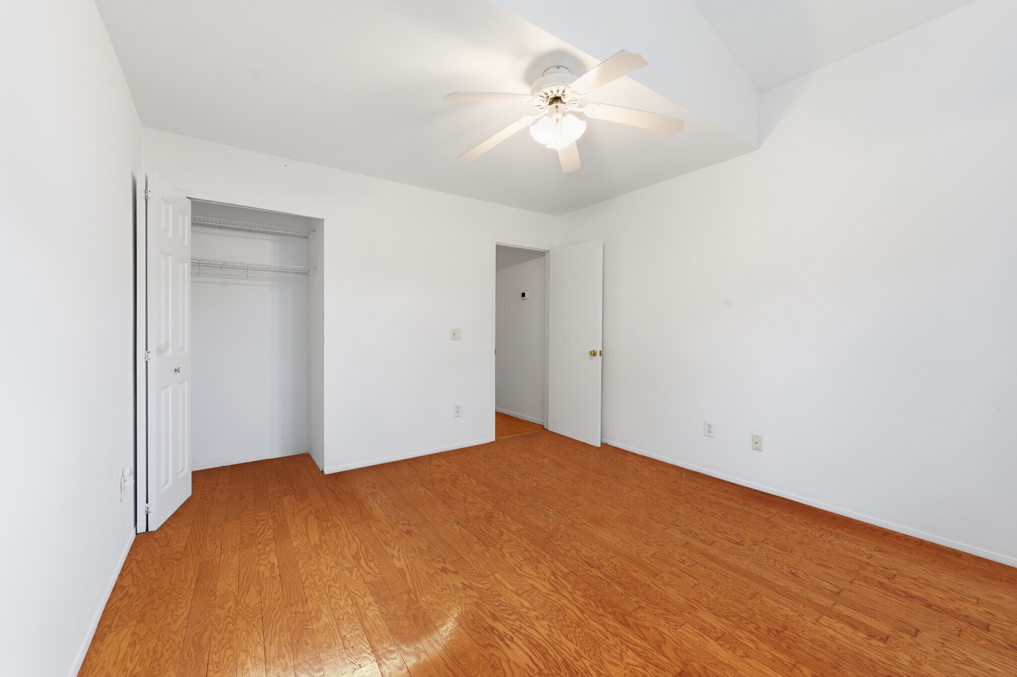 Building Photo - 763 Spring Lake Dr