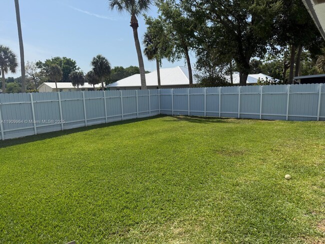 Building Photo - 5218 SE 43rd St