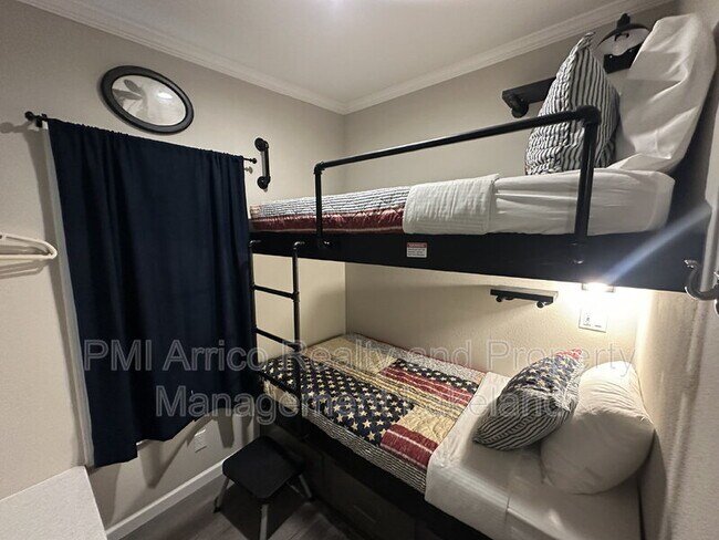 Building Photo - 112 E Appaloosa Trail