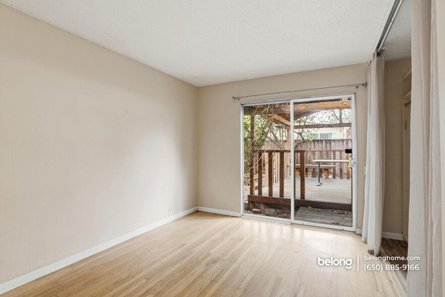 Building Photo - 1855 Forest Ct