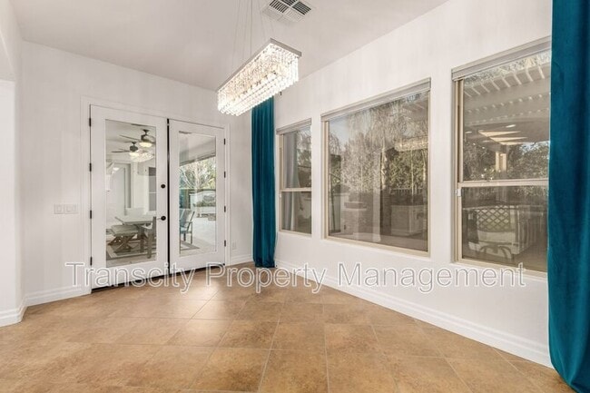 Building Photo - 1636 E Sattoo Way