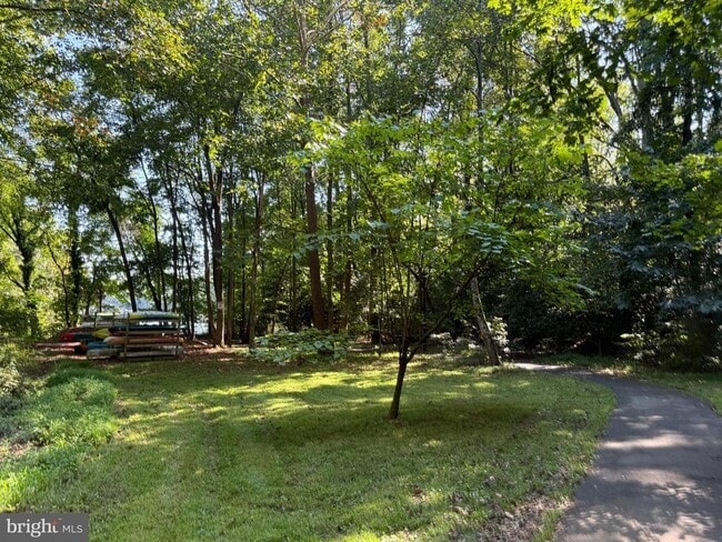 Building Photo - 730 Crisfield Way