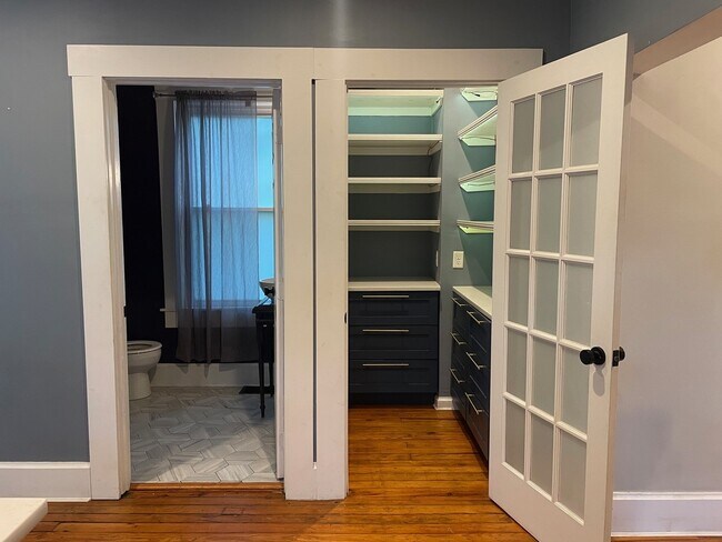 Building Photo - 946 Hunter Ave