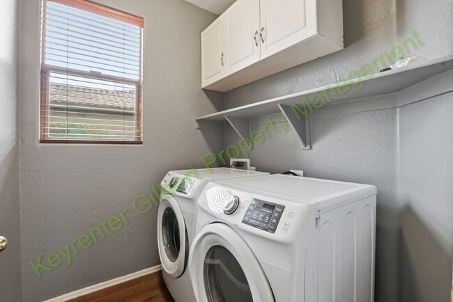 Building Photo - Enjoy Arizona Living in This Gilbert Home with Private Pool