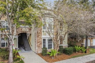 Building Photo - 10108 Courtney Oaks Cir