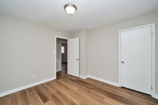 Building Photo - Now Leasing! 4-Bedroom Home with Modern Features & Great Layout