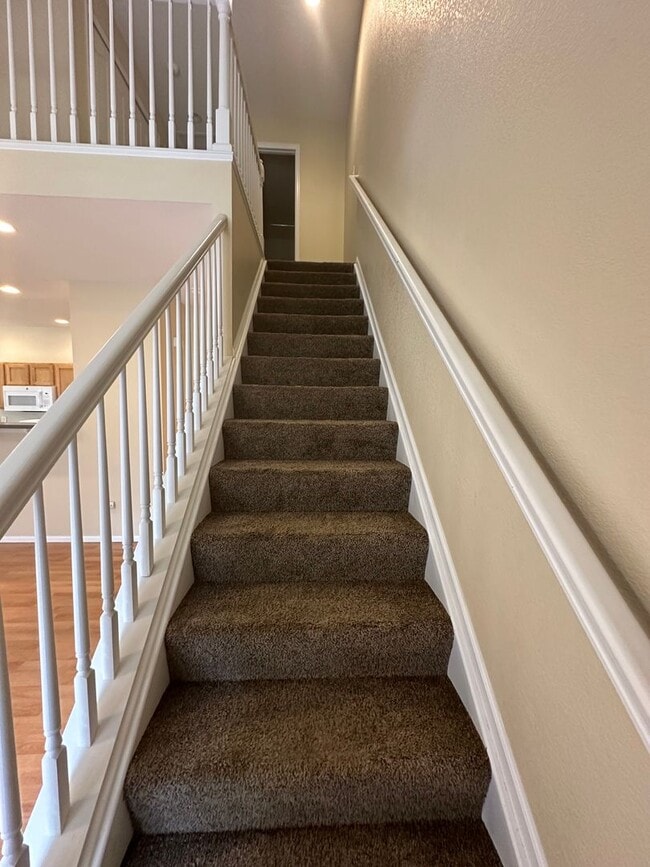 Building Photo - Beautiful 2BD/2.5BA Lafayette Home!