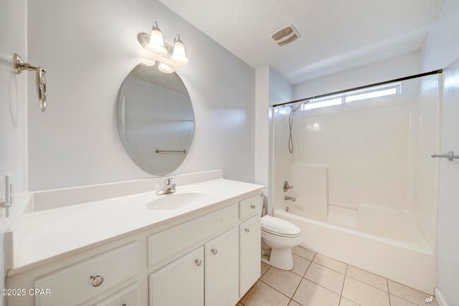 Building Photo - 3127 Douglas Rd