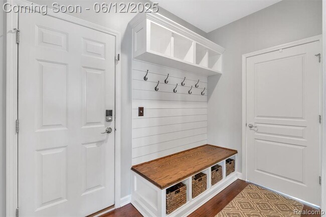 Building Photo - 15745 Diamante Dr