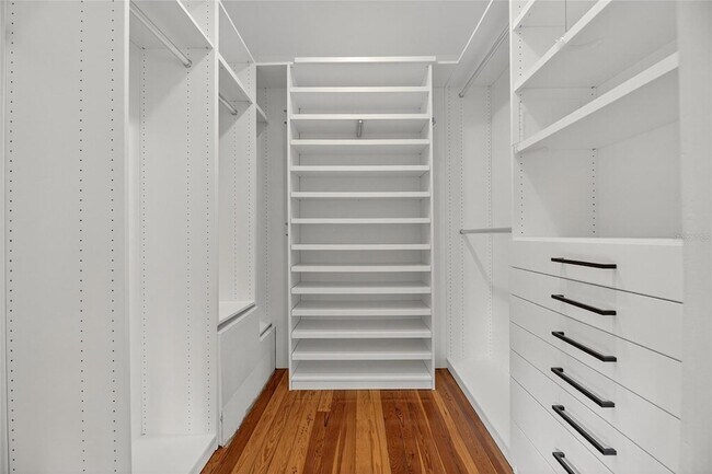 Building Photo - 3003 W Harbor View Ave