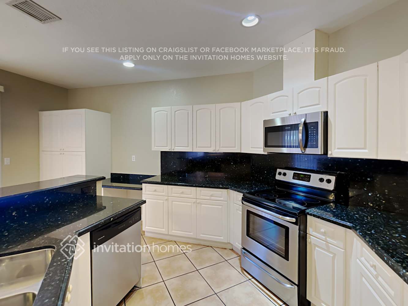 Building Photo - 15063 SW 11th Ln