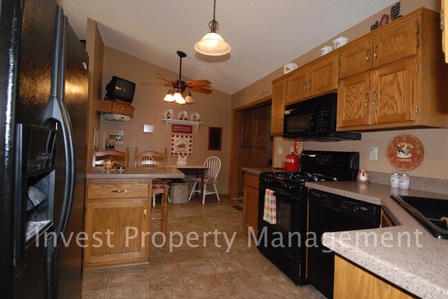 Building Photo - 21704 Rouillard Blvd