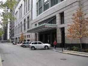 Building Photo - 130 N Garland Ct