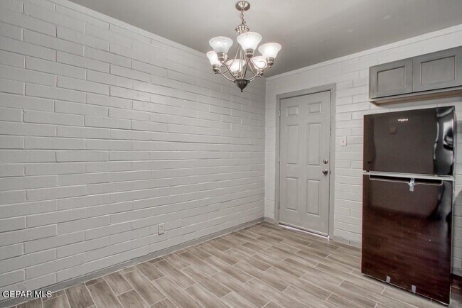 Building Photo - 3702 Keltner Ave