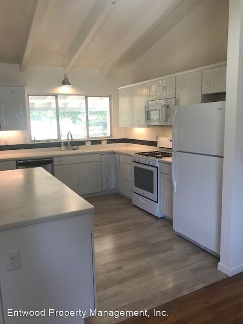 Building Photo - 4 br, 2 bath House - 2650 Cactus Avenue