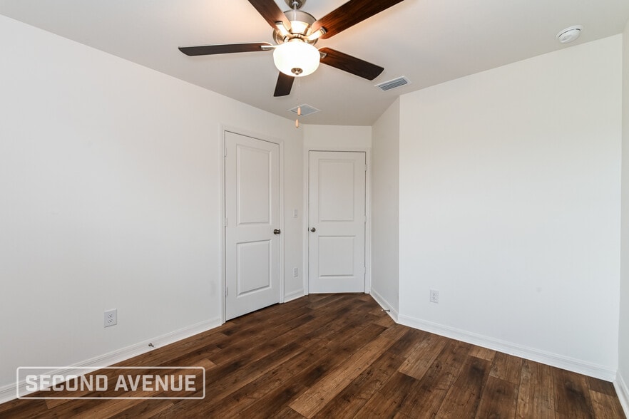 Building Photo - 1710 NW 18th St