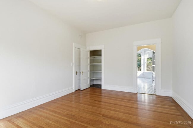 Building Photo - 778 Cole St