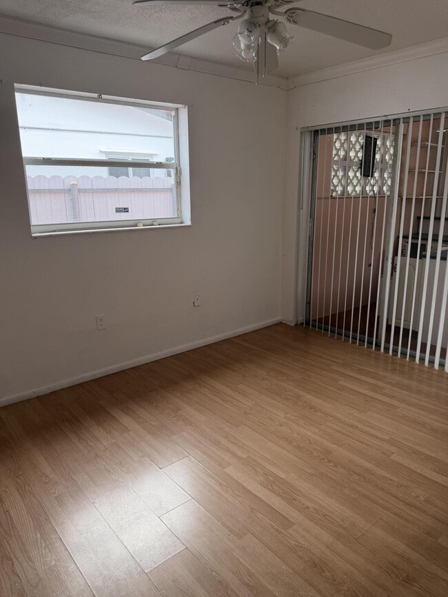 Building Photo - 7648 Alhambra Blvd