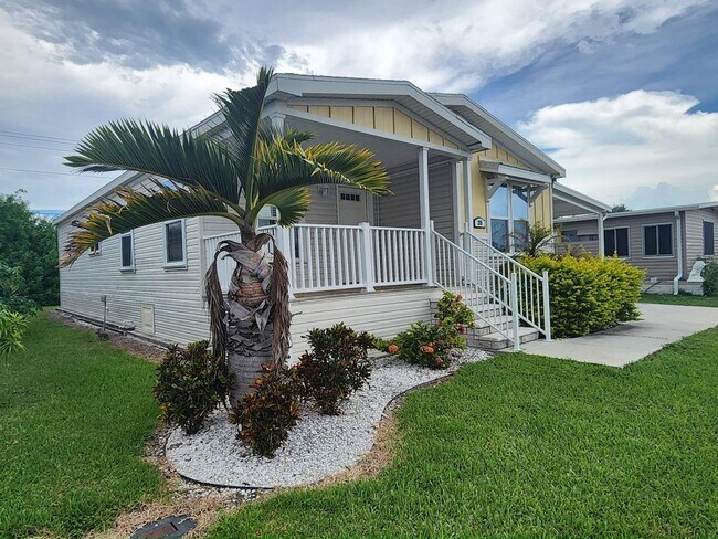 Building Photo - 215 Caviller Ct