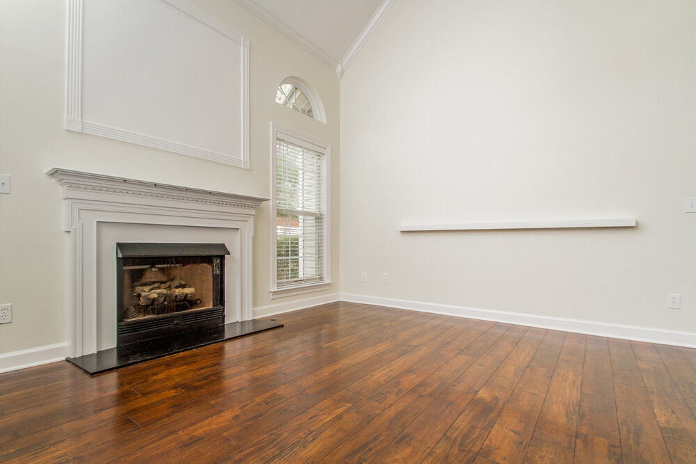 Building Photo - 1801 Devon Dr